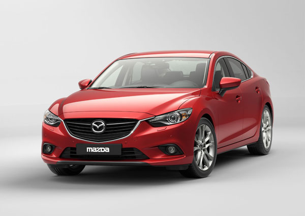 Nou Mazda6 - o poveste roșie din Japonia