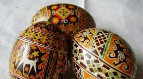 Decor items master class Easter painting pysanka egg shell
